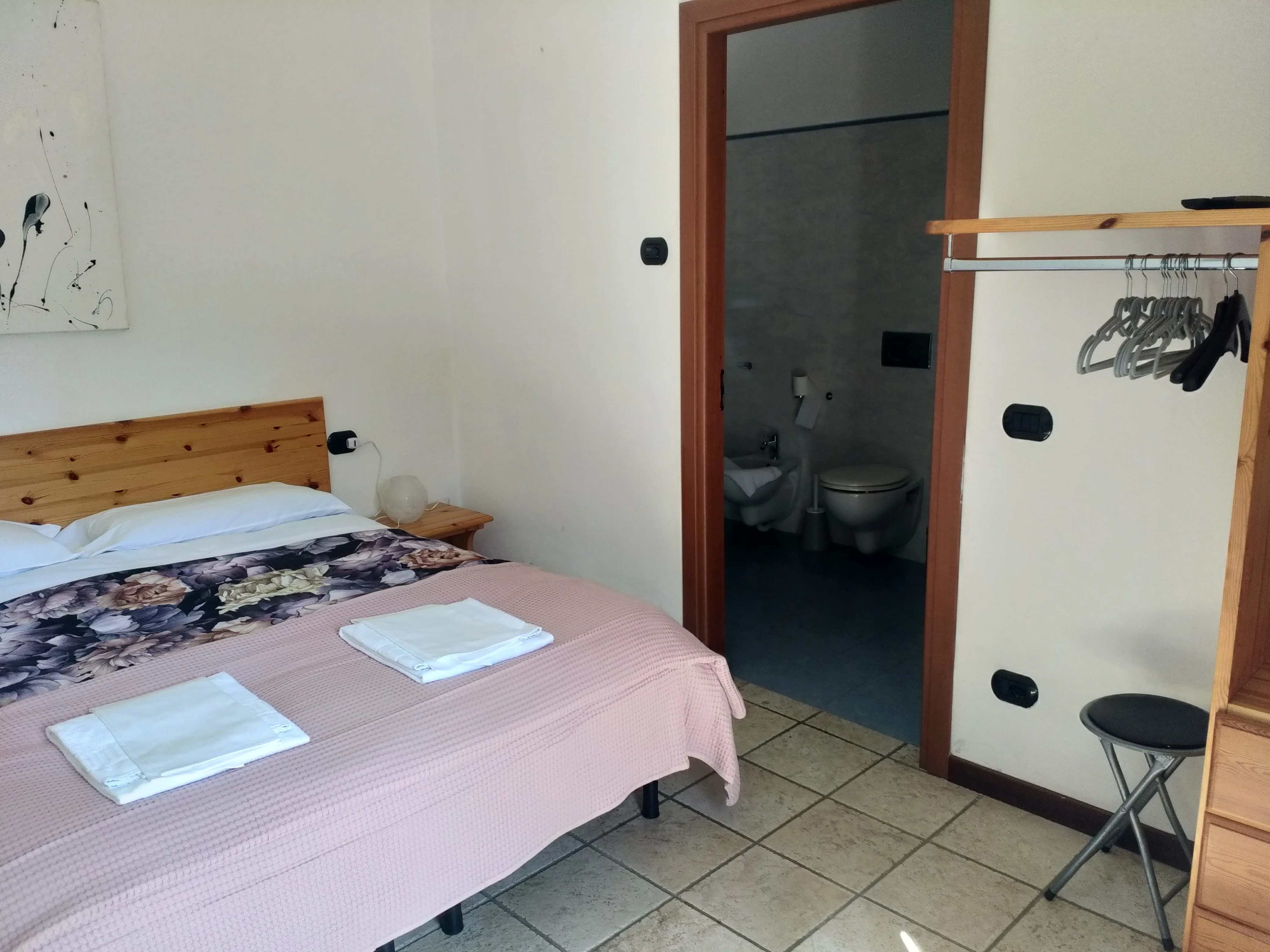 Camera B2 Propoli, dettagli