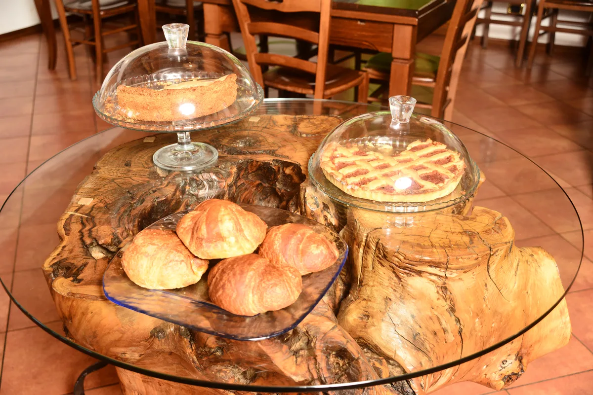 Restaurant table and local products